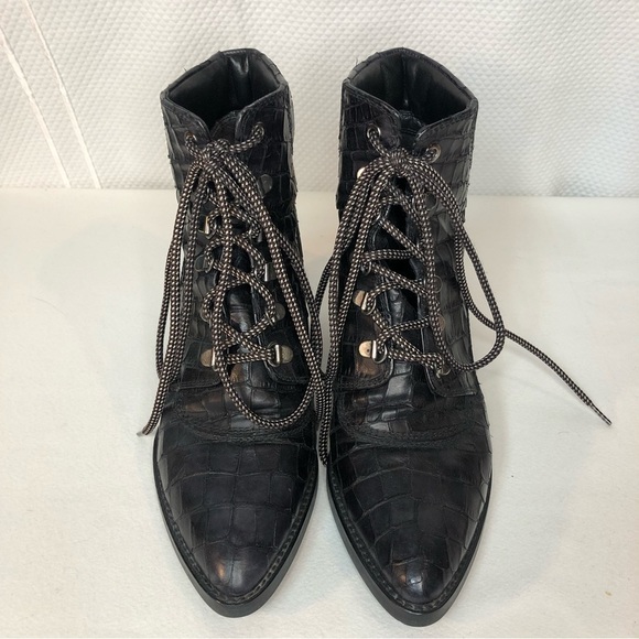 Stuart Weitzman & Gigi Hadid Collab Black Leather Lace Up Ankle Boot Size 7.5 - Picture 2 of 13